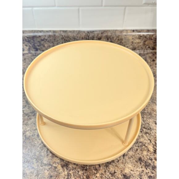 Not so Lazy Susan-Rubbermaid-Vintage - Picture 3 of 7